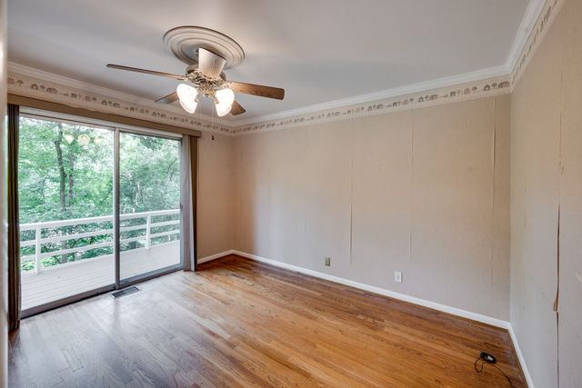 945 Forest Acres Ct, Nashville, TN 37220