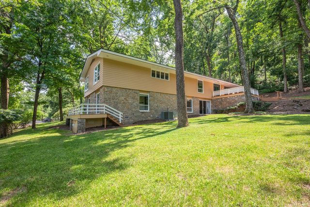 945 Forest Acres Ct, Nashville, TN 37220