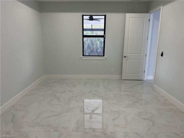 3516 SW 3rd ST, Cape Coral, FL 33991