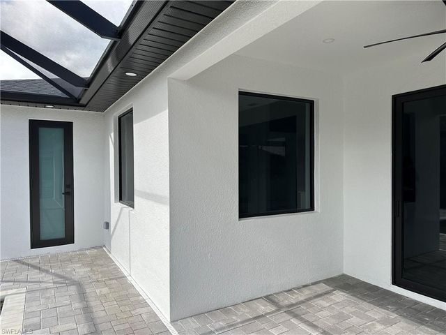 3516 SW 3rd ST, Cape Coral, FL 33991