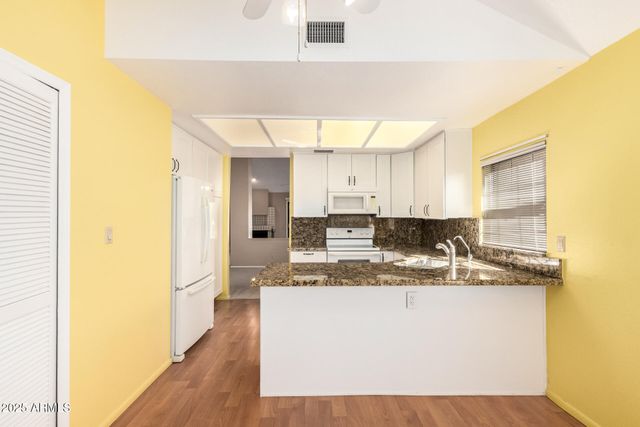 10019 E Mountain View Road 2114, Scottsdale, AZ 85258