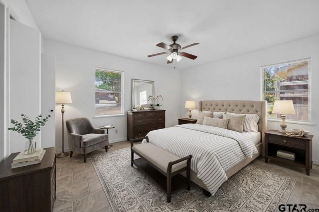 3041 Lakewood Dr, Tyler, TX 75702