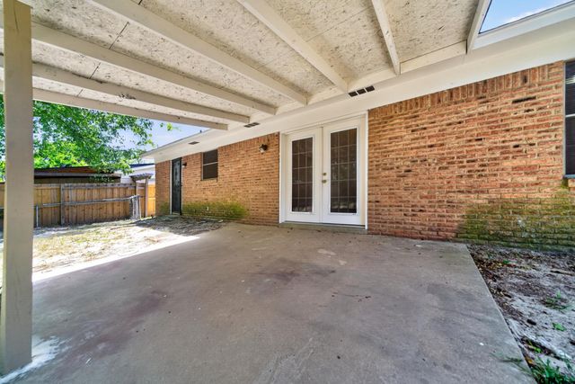 3041 Lakewood Dr, Tyler, TX 75702
