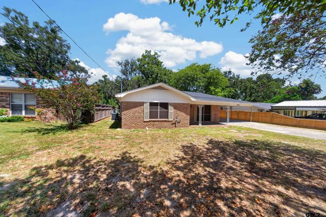 3041 Lakewood Dr, Tyler, TX 75702