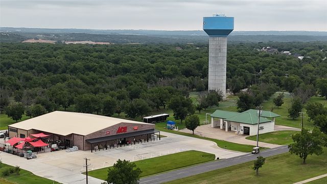 3185 E Landings S, Granbury, TX 76048