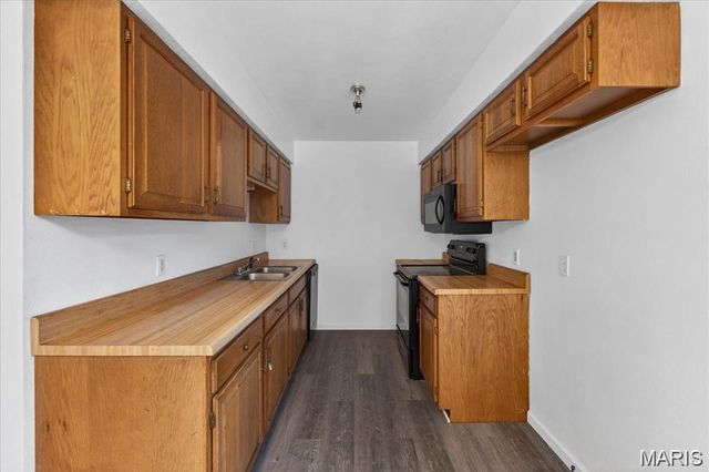 1503 Hampton Court, Belleville, IL 62223