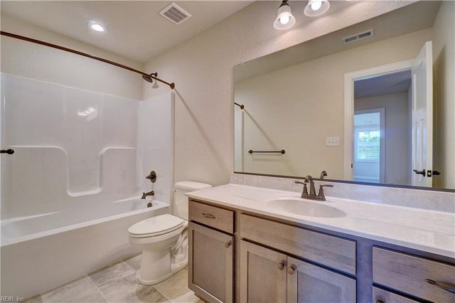 8577 Old Stage HWY, Smithfield, VA 23430