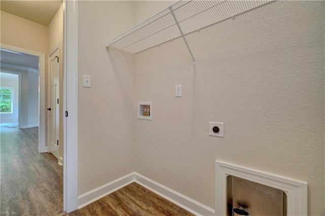 8577 Old Stage HWY, Smithfield, VA 23430