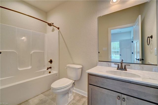 8577 Old Stage HWY, Smithfield, VA 23430