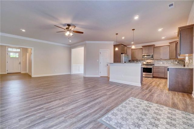 8577 Old Stage HWY, Smithfield, VA 23430