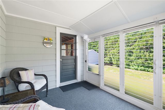 19 Crowfield Drive, Warwick, RI 02888