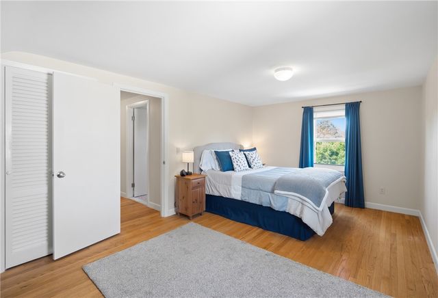 19 Crowfield Drive, Warwick, RI 02888