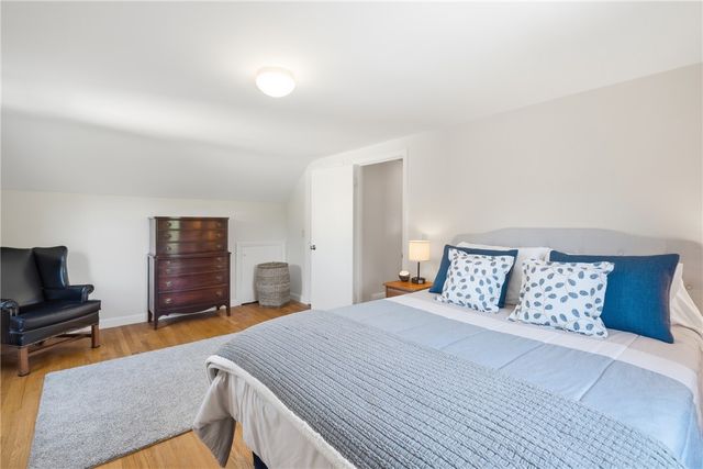 19 Crowfield Drive, Warwick, RI 02888
