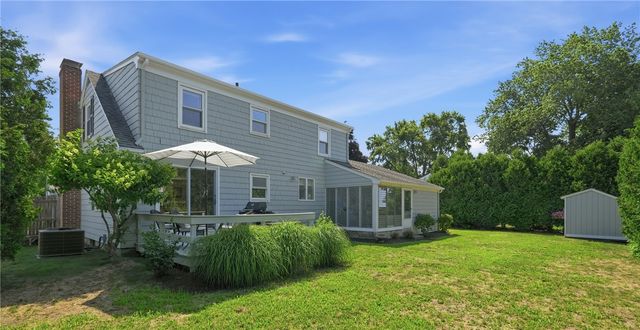 19 Crowfield Drive, Warwick, RI 02888
