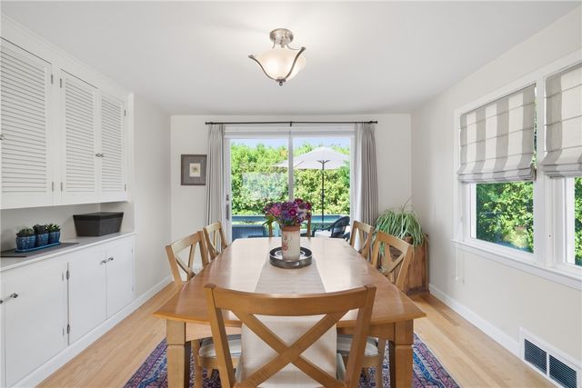 19 Crowfield Drive, Warwick, RI 02888