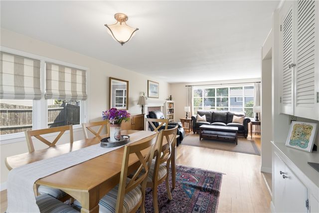 19 Crowfield Drive, Warwick, RI 02888