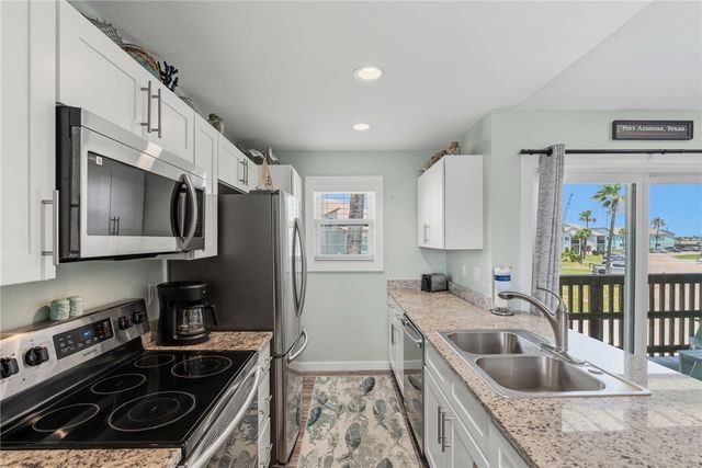 230 Cut Off 208, Port Aransas, TX 78373