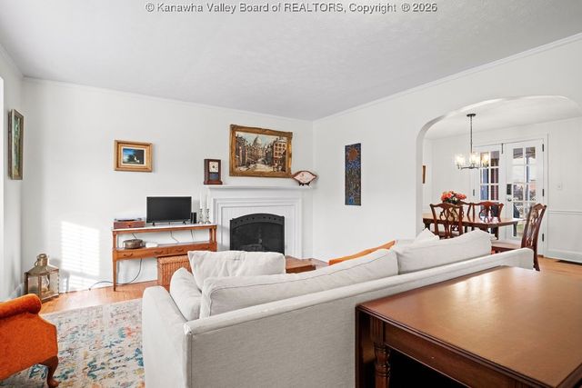 4106 Staunton Avenue Se, Charleston, WV 25304