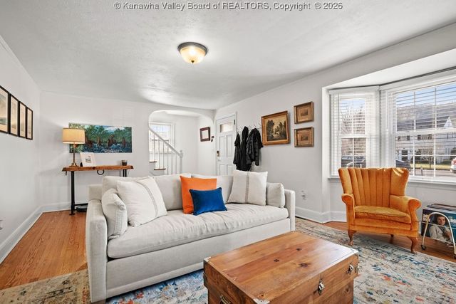 4106 Staunton Avenue Se, Charleston, WV 25304