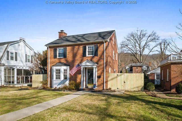 4106 Staunton Avenue Se, Charleston, WV 25304