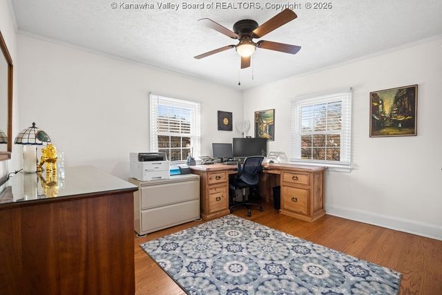 4106 Staunton Avenue Se, Charleston, WV 25304