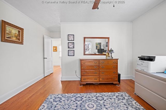 4106 Staunton Avenue Se, Charleston, WV 25304