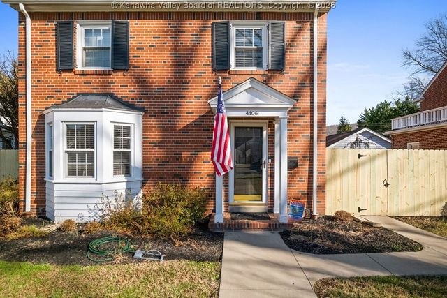 4106 Staunton Avenue Se, Charleston, WV 25304