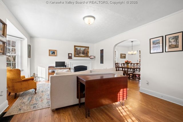 4106 Staunton Avenue Se, Charleston, WV 25304