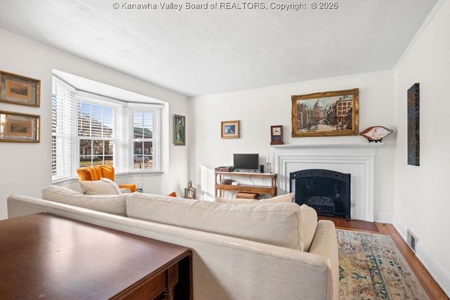 4106 Staunton Avenue Se, Charleston, WV 25304