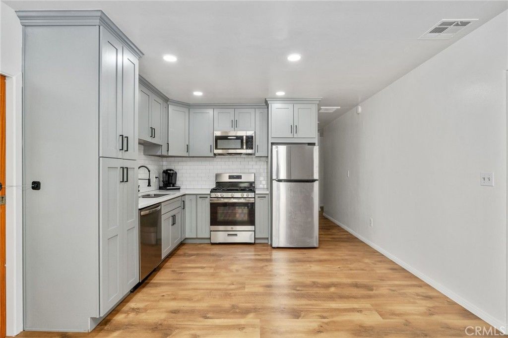 Image 14 of property listing at 25446 Lane Street, Loma Linda, CA 92354