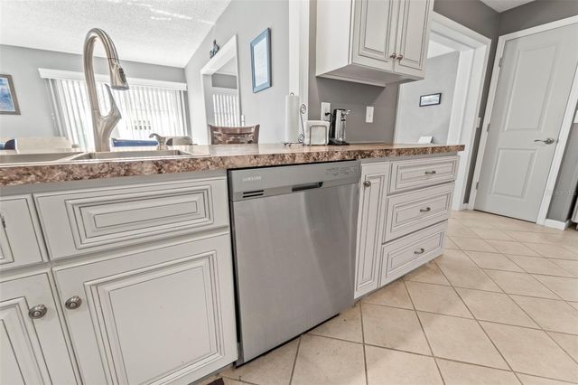 9130 34TH WAY N 6, Pinellas Park, FL 33782