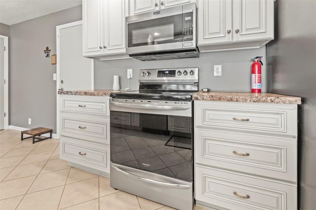 9130 34TH WAY N 6, Pinellas Park, FL 33782