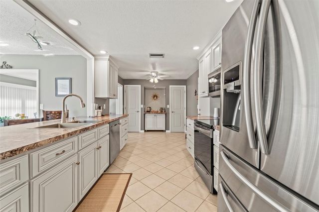 9130 34TH WAY N 6, Pinellas Park, FL 33782