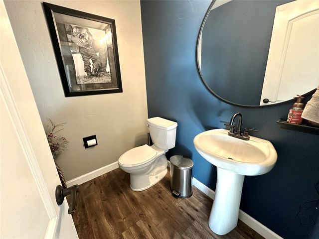 1609 S 12th Avenue E, Newton, IA 50208