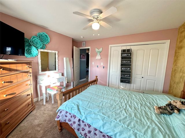 1609 S 12th Avenue E, Newton, IA 50208