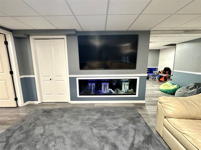 1609 S 12th Avenue E, Newton, IA 50208