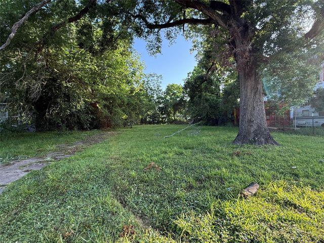 5307 Willow Glen Drive, Houston, TX 77033
