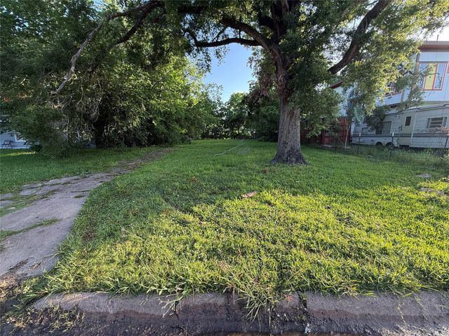 5307 Willow Glen Drive, Houston, TX 77033