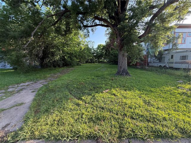 5307 Willow Glen Drive, Houston, TX 77033