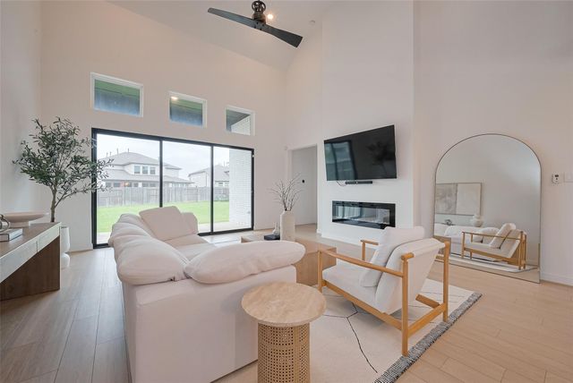 9603 Crescent Mill Drive, Missouri City, TX 77459