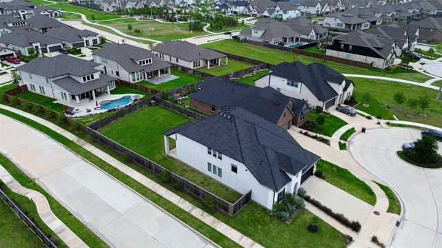 9603 Crescent Mill Drive, Missouri City, TX 77459