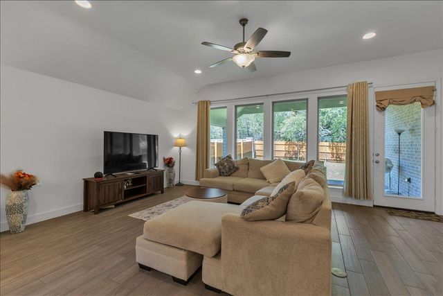 5844 Sean Paul LN, Georgetown, TX 78628