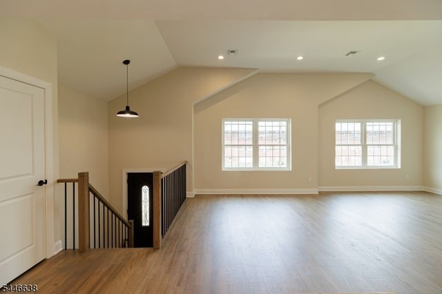 217 W 2Nd Ave, Roselle Boro, NJ 07203