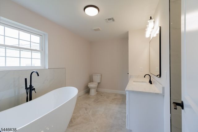 217 W 2Nd Ave, Roselle Boro, NJ 07203