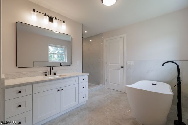 217 W 2Nd Ave, Roselle Boro, NJ 07203