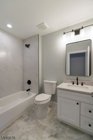 217 W 2Nd Ave, Roselle Boro, NJ 07203