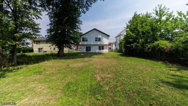 217 W 2Nd Ave, Roselle Boro, NJ 07203