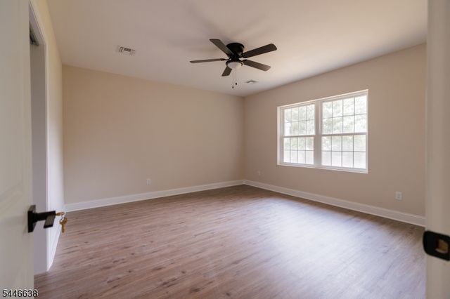 217 W 2Nd Ave, Roselle Boro, NJ 07203