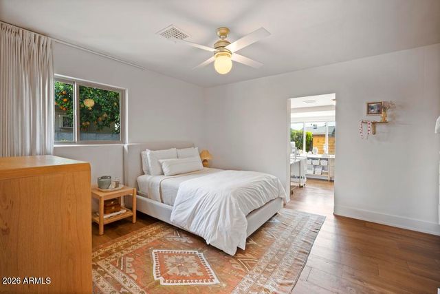 8221 E EDGEMONT Avenue, Scottsdale, AZ 85257