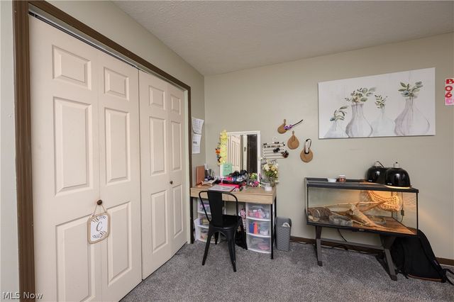 824-826 Reno Drive, Louisville, OH 44641